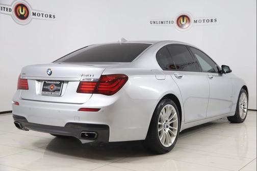 2013 BMW 750 i xDrive