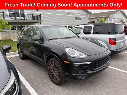 2017 Porsche Cayenne Platinum Edition
