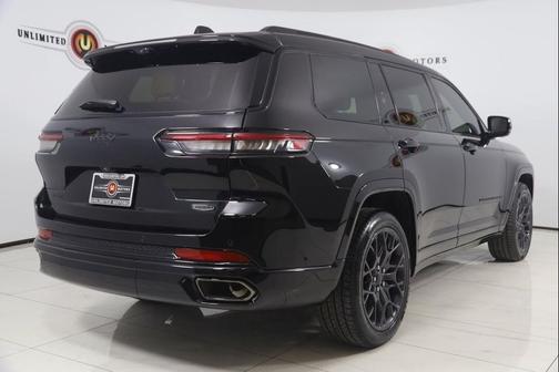 2023 Jeep Grand Cherokee L Summit Reserve