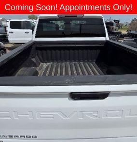 Summit White 2024 Chevrolet Silverado 2500 Custom