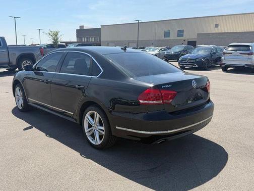 Black 2014 Volkswagen Passat 2.0L TDI DSG SE w/Sunroof