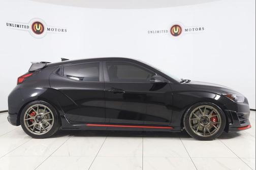 2022 Hyundai Veloster N Base