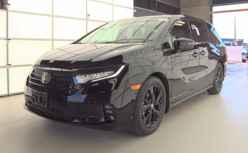 Crystal Black Pearl 2024 Honda Odyssey Touring