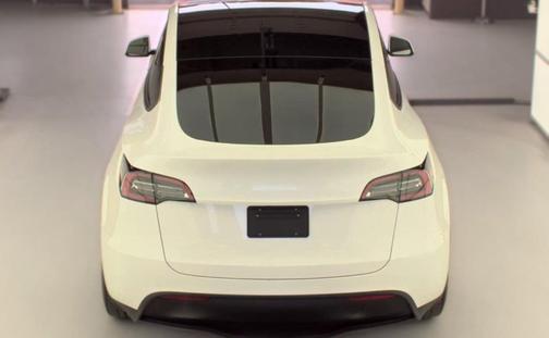 Pearl White Multi-Coat 2022 Tesla Model Y Performance Dual Motor All-Wheel Drive