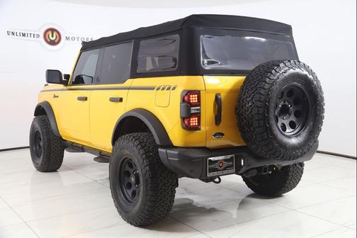 Cyber Orange Metallic Tricoat 2021 Ford Bronco Black Diamond