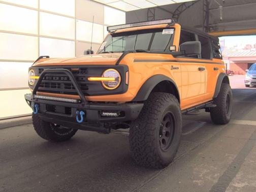 Cyber Orange Metallic Tricoat 2021 Ford Bronco Black Diamond