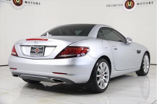2017 Mercedes-Benz SLC 300 Roadster