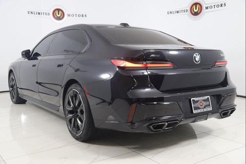 2023 BMW 760 i xDrive