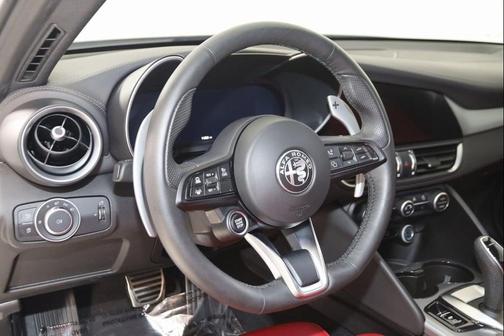 2025 Alfa Romeo Giulia AWD