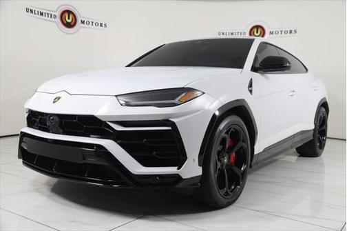 2022 Lamborghini Urus Graphite Capsule