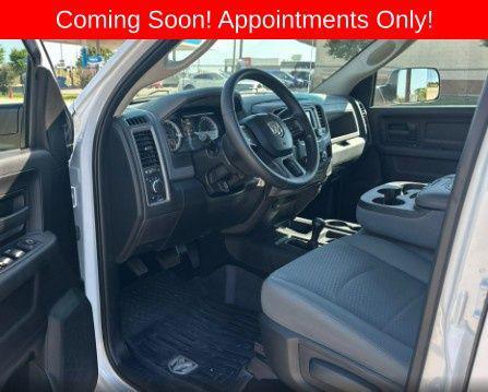Bright White Clearcoat 2018 RAM 2500 Tradesman Crew Cab 4x4 6'4' Box