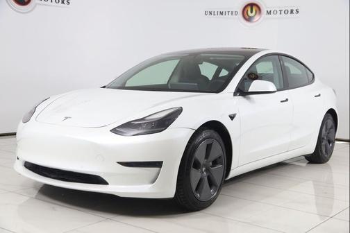 Pearl White Multi-Coat 2021 Tesla Model 3 Standard Range Plus