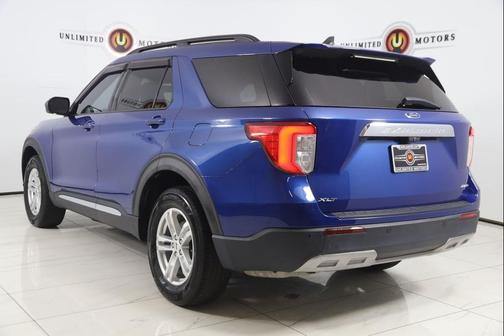 Atlas Blue Metallic 2022 Ford Explorer XLT