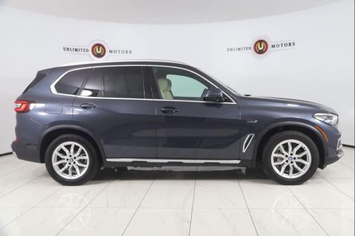 2022 BMW X5 PHEV xDrive45e