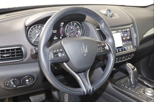 Grigio Maratea Metallic 2022 Maserati Levante Modena