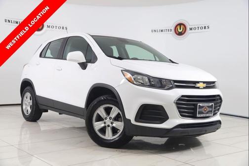Summit White 2019 Chevrolet Trax LS