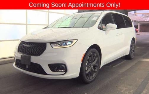 Bright White Clearcoat 2021 Chrysler Pacifica Limited