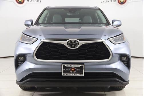 Moon Dust 2020 Toyota Highlander XLE