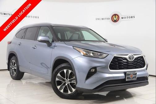 Moon Dust 2020 Toyota Highlander XLE