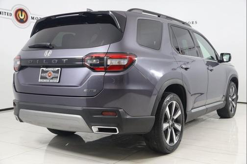 2023 Honda Pilot AWD Elite
