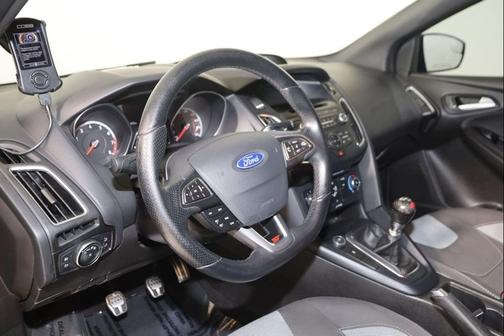 Shadow Black 2017 Ford Focus ST