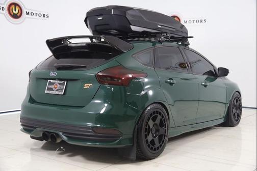 Shadow Black 2017 Ford Focus ST