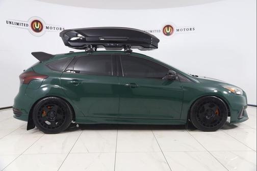 Shadow Black 2017 Ford Focus ST