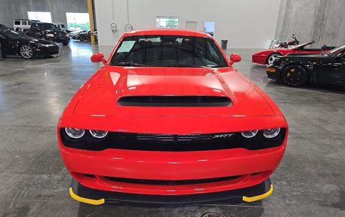 Go Mango 2023 Dodge Challenger SRT Hellcat
