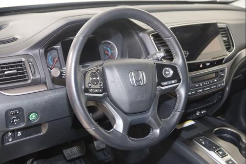 Crystal Black Pearl 2022 Honda Pilot AWD Special Edition