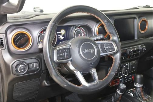 Black Clearcoat 2022 Jeep Gladiator Mojave 4x4