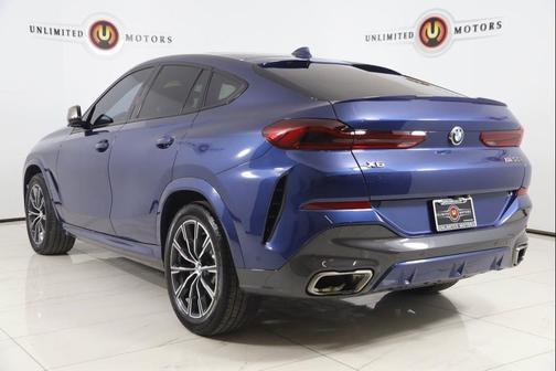 2022 BMW X6 M50i