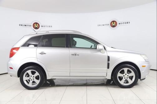 Silver Ice Metallic 2014 Chevrolet Captiva Sport LT