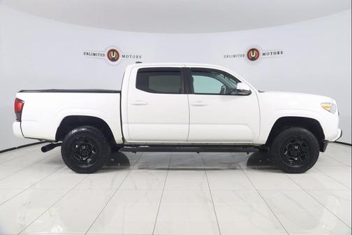 2022 Toyota Tacoma SR