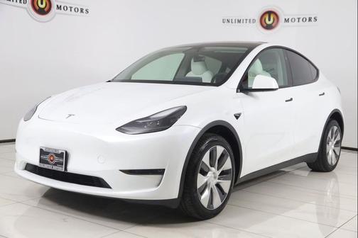 Pearl White Multi-Coat 2024 Tesla Model Y Long Range Dual Motor All-Wheel Drive