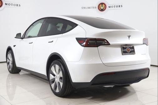 Pearl White Multi-Coat 2024 Tesla Model Y Long Range Dual Motor All-Wheel Drive