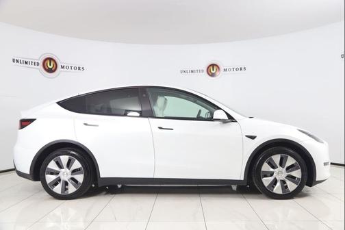 Pearl White Multi-Coat 2024 Tesla Model Y Long Range Dual Motor All-Wheel Drive