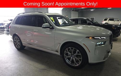 Mineral White Metallic 2024 BMW X7 xDrive40i