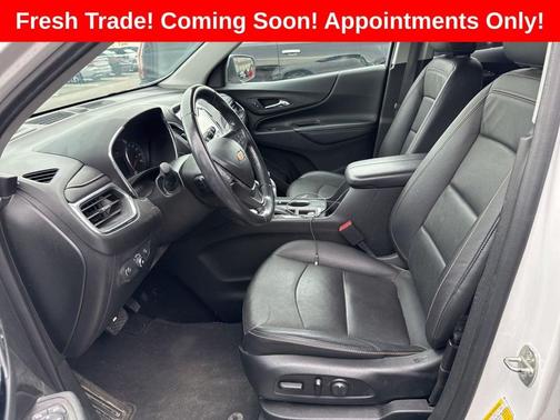Iridescent Pearl Tricoat 2020 Chevrolet Equinox L