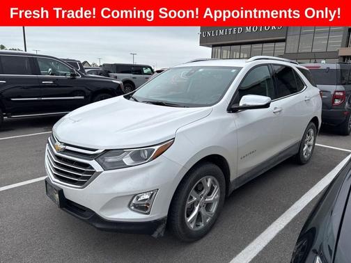 Iridescent Pearl Tricoat 2020 Chevrolet Equinox L