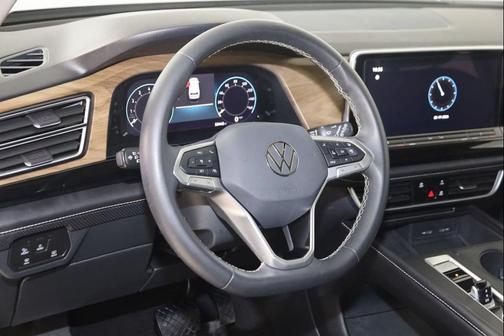 2024 Volkswagen Atlas 2.0T SE