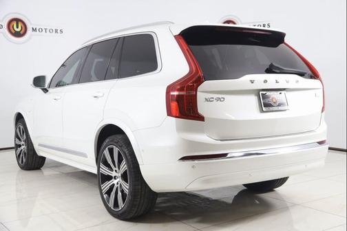 2024 Volvo XC90 Recharge Plug-In Hybrid T8 Ultimate Bright Theme 7-Seater