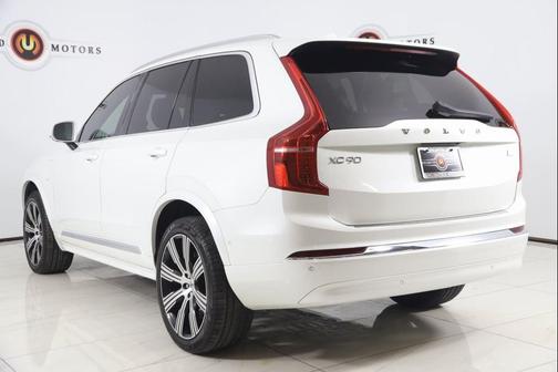 2024 Volvo XC90 Recharge Plug-In Hybrid T8 Ultimate Bright Theme 7-Seater