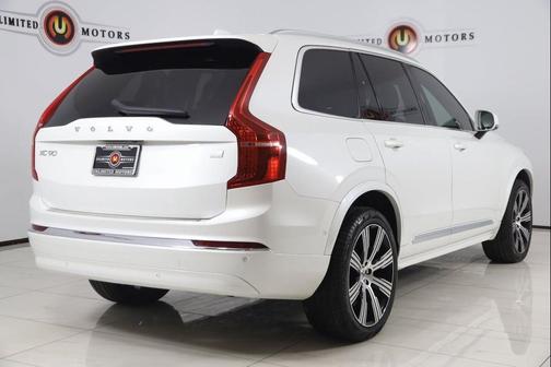 2024 Volvo XC90 Recharge Plug-In Hybrid T8 Ultimate Bright Theme 7-Seater