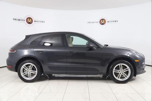 Volcano Grey Metallic 2019 Porsche Macan Macan