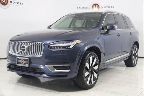 2024 Volvo XC90 Recharge Plug-In Hybrid Plus Bright Theme