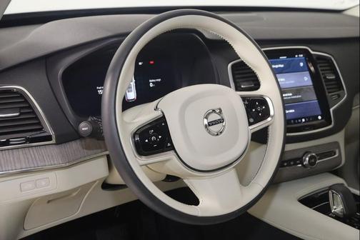 2024 Volvo XC90 Recharge Plug-In Hybrid Plus Bright Theme