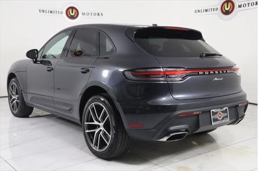 2022 Porsche Macan Base