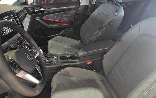 Pure White 2025 Volkswagen Jetta 1.5T SEL