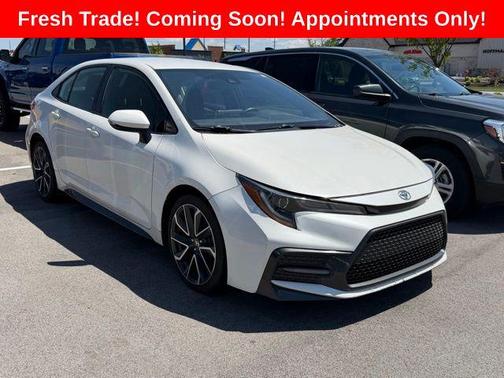 Blizzard Pearl 2020 Toyota Corolla SE
