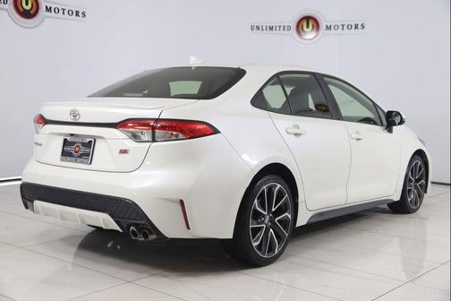 Blizzard Pearl 2020 Toyota Corolla SE